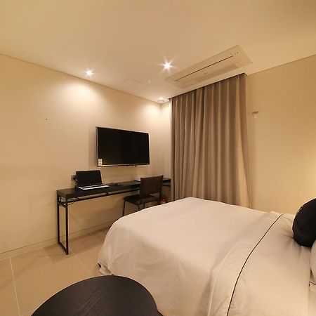 Hotel Cullinan 2 Geondae Сеул Екстер'єр фото